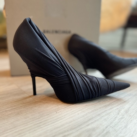 AUTHENTIC BALENCIAGA HEELS - Picture 6 of 7